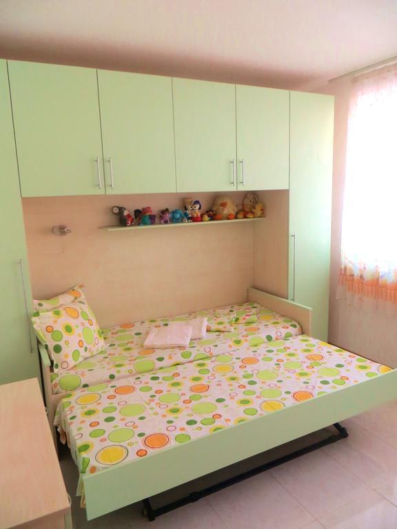 Holiday Apartment In Riviera Complex Sveti Vlas Room photo