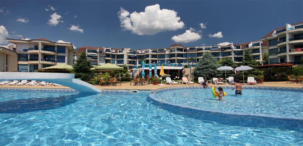 Holiday Apartment In Riviera Complex Sveti Vlas Exterior photo